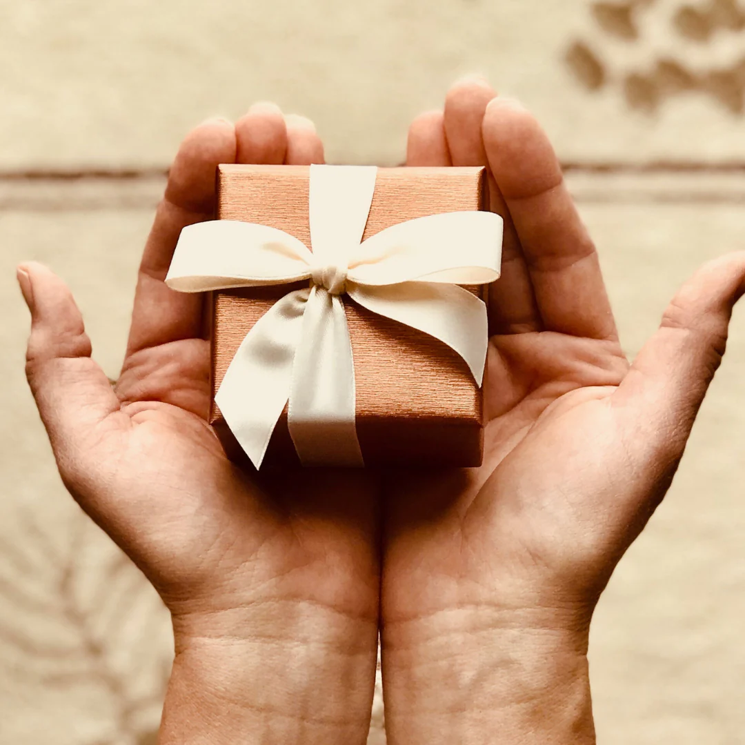 Gift voucher present